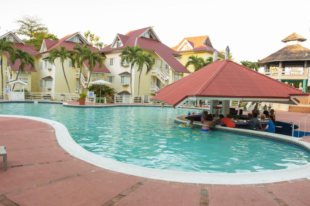 E 20 Mystic Ridge Ocho Rios Apartman Kültér fotó