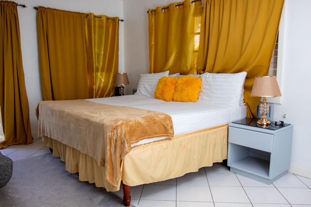 E 20 Mystic Ridge Ocho Rios Apartman Kültér fotó