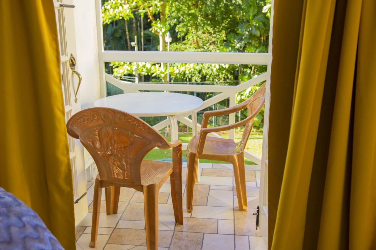 E 20 Mystic Ridge Ocho Rios Apartman Kültér fotó