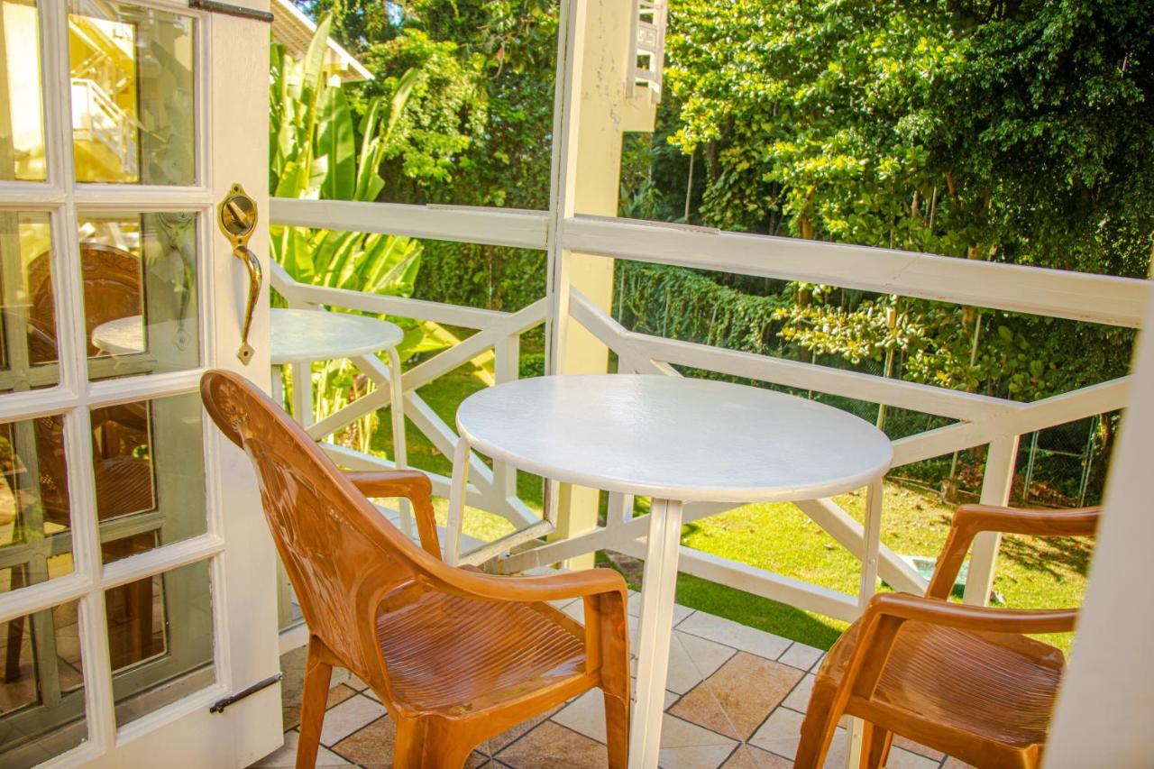 E 20 Mystic Ridge Ocho Rios Apartman Kültér fotó