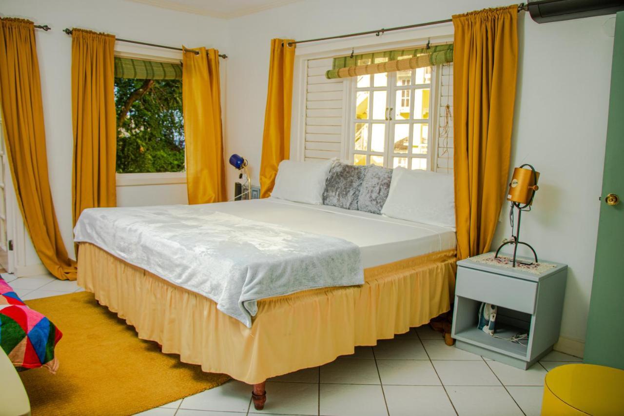 E 20 Mystic Ridge Ocho Rios Apartman Kültér fotó