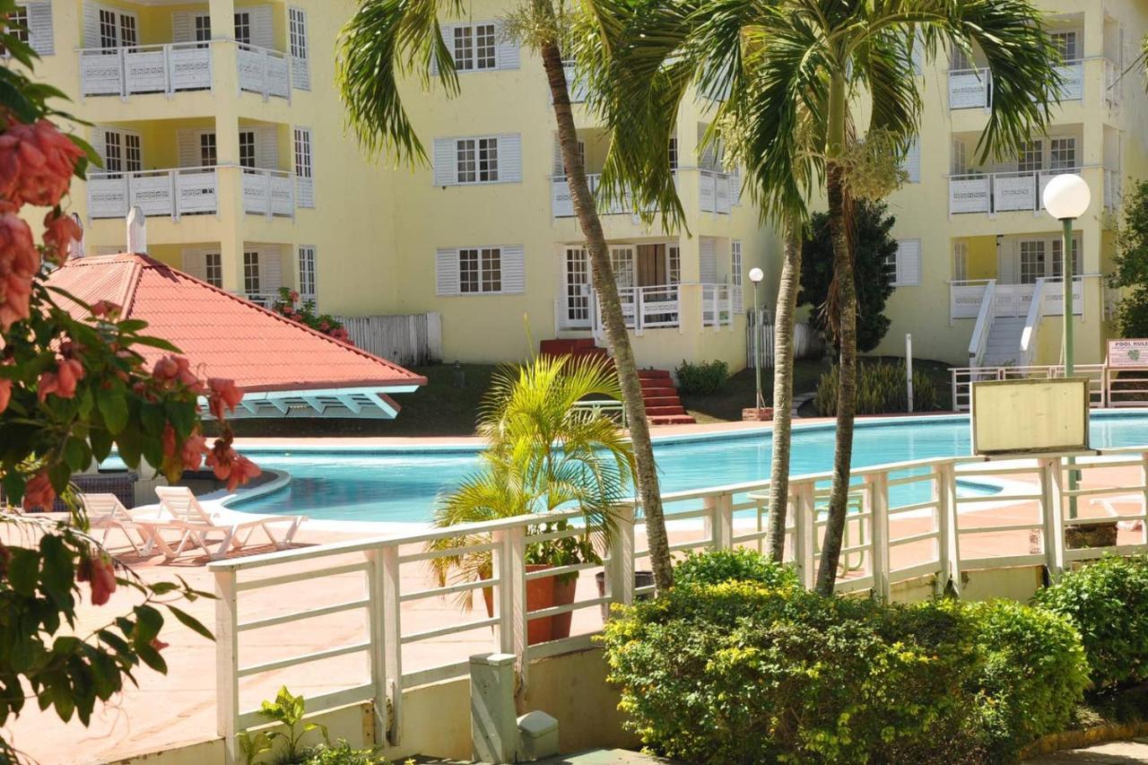 E 20 Mystic Ridge Ocho Rios Apartman Kültér fotó